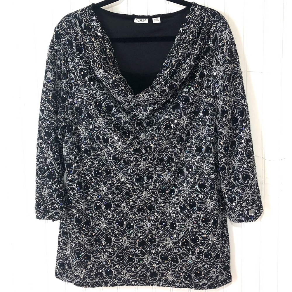 Formal sequin floral cocktail top 18W 20W